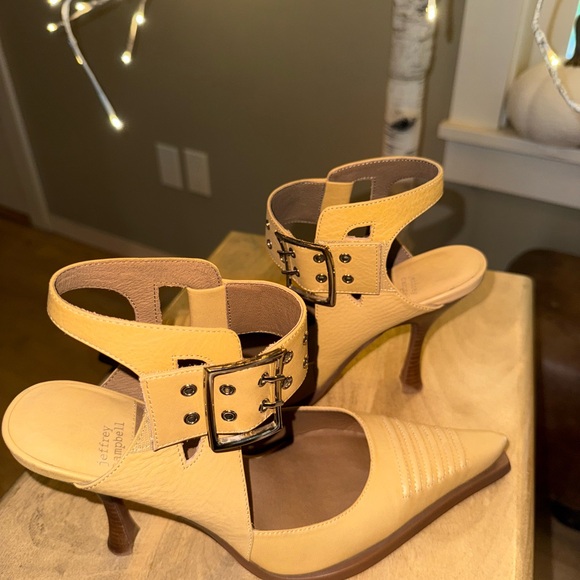 Jeffrey Campbell Presley Pointed Heels - Picture 2 of 5